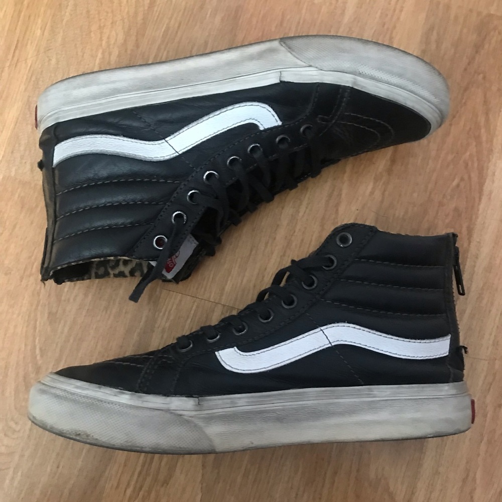 Sk8 Hi-Old Skool Leather Vans